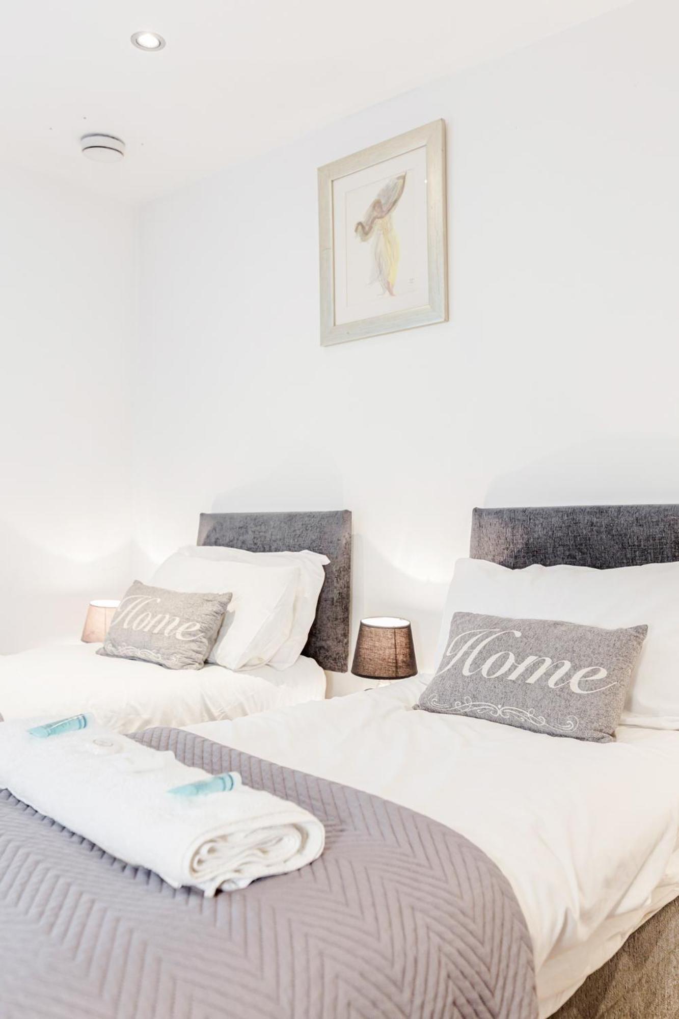 Premium Apartments By Excel Londra Exterior foto